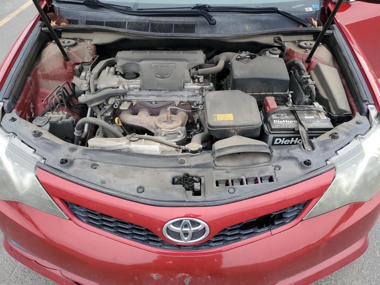 Toyota Camry L Image 9