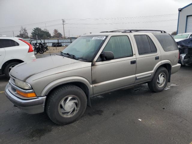  Salvage Chevrolet Blazer