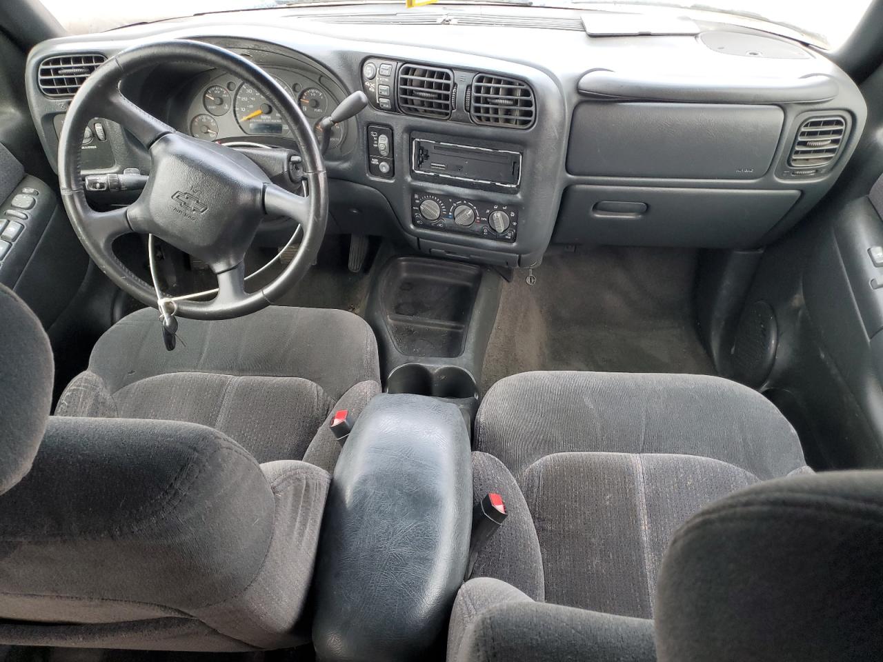 Chevrolet Blazer Image 4