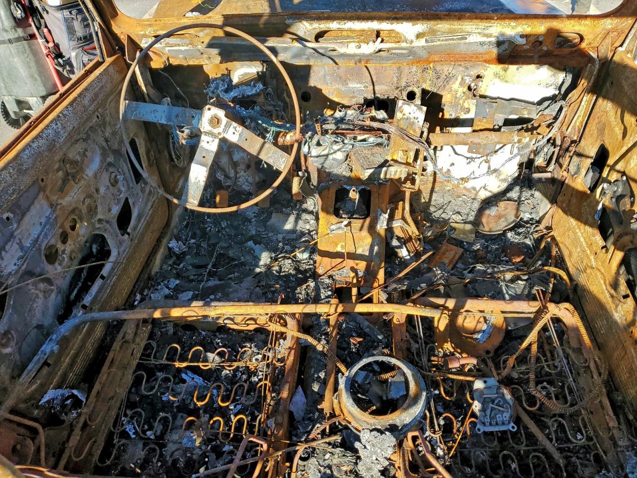 Suzuki Samurai Image 12