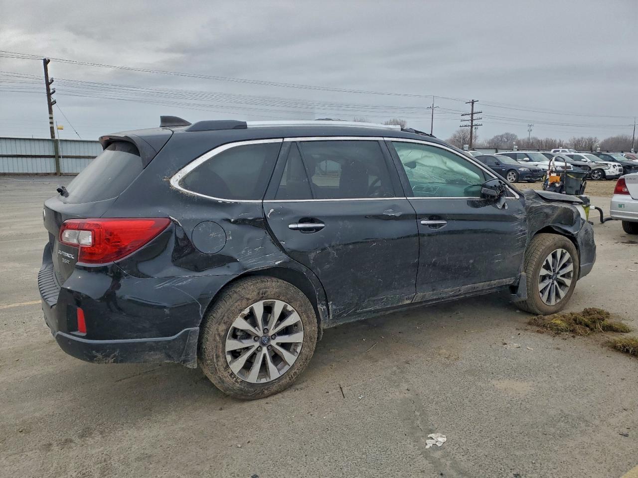 Subaru Outback Touring Image 7