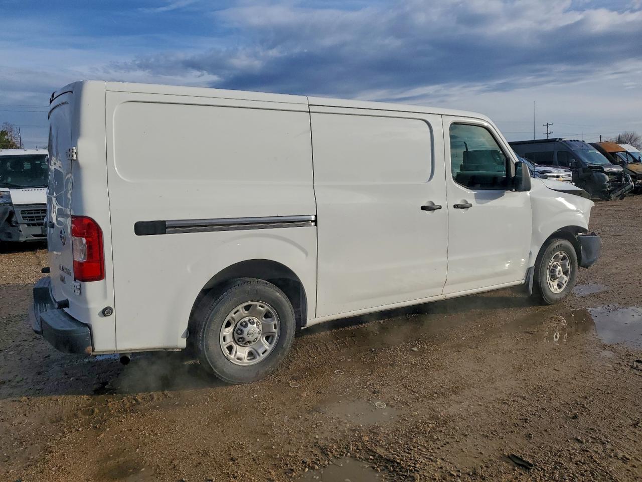 Nissan Nv 2500 Image 3