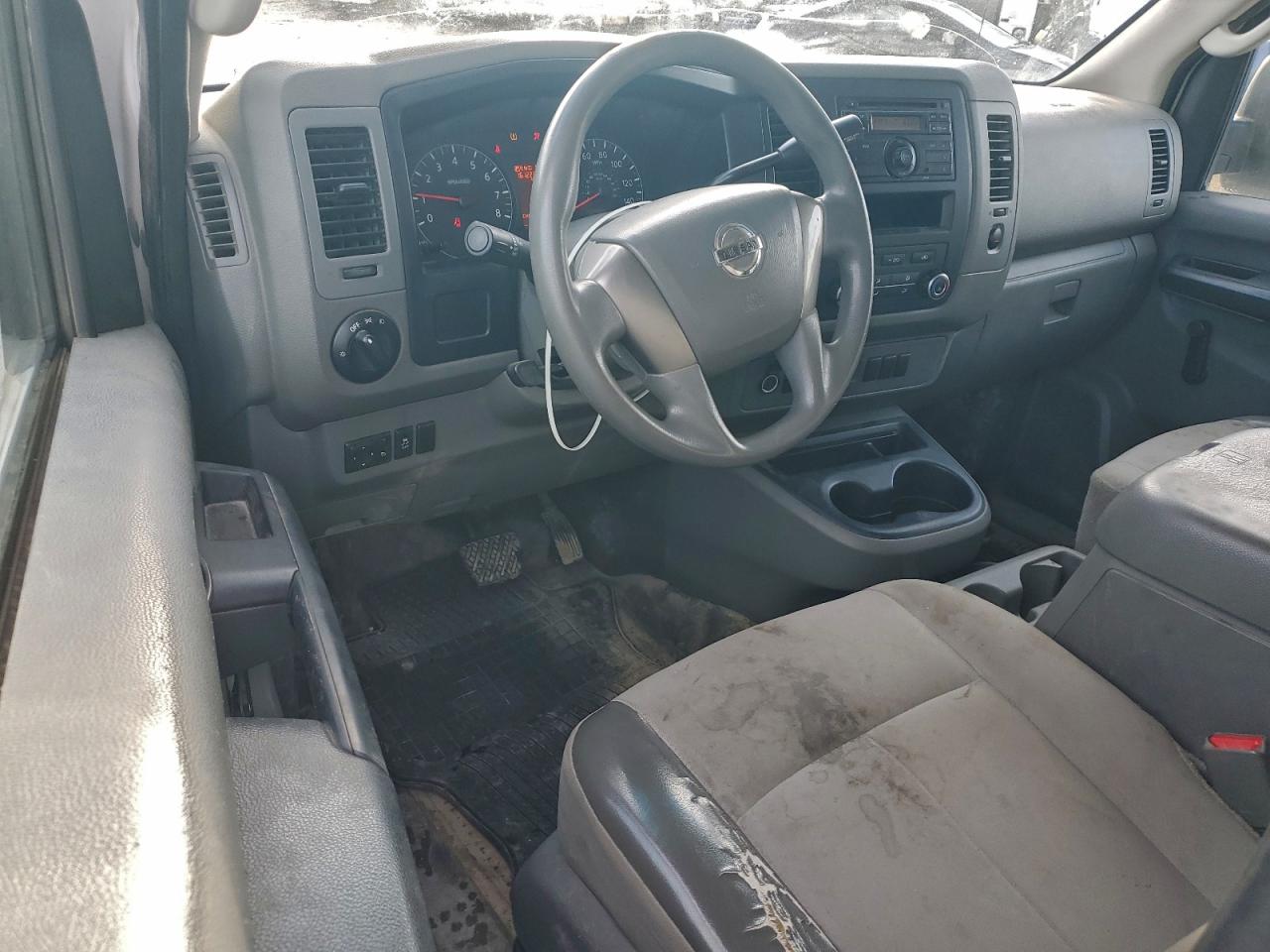 Nissan Nv 2500 Image 7