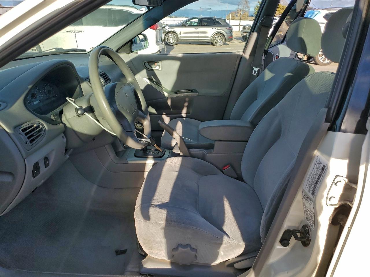 Mitsubishi Galant Es Image 12