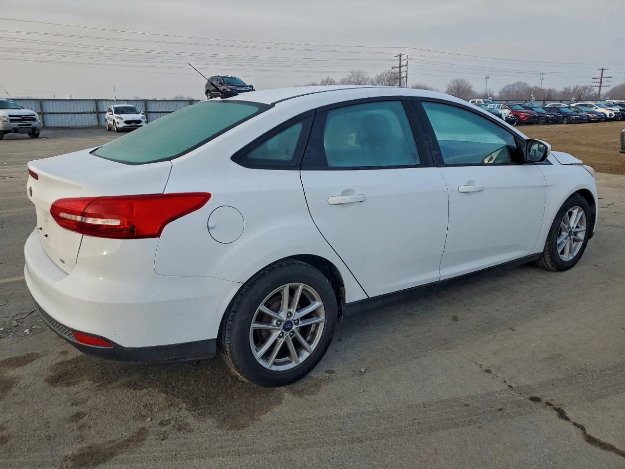 Ford Focus Se Image 11