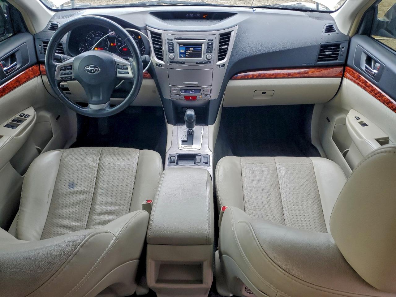 Subaru Outback 2.5i Limited Image 8