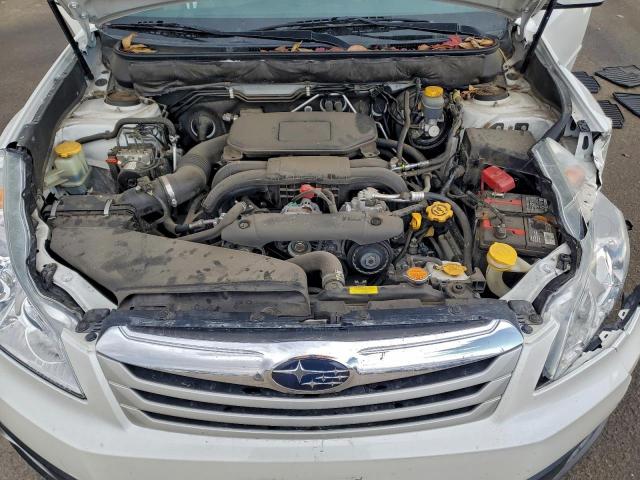 Subaru Outback 2.5i Limited Image 9