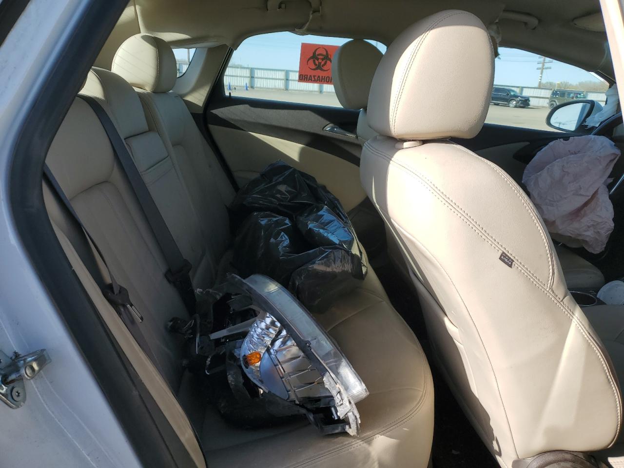 Buick Verano Image 12