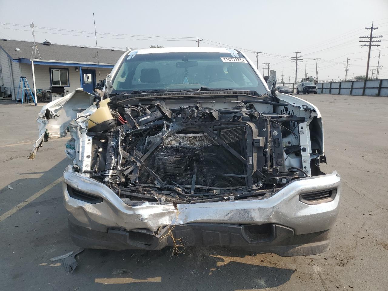 GMC Sierra C1500 Image 2