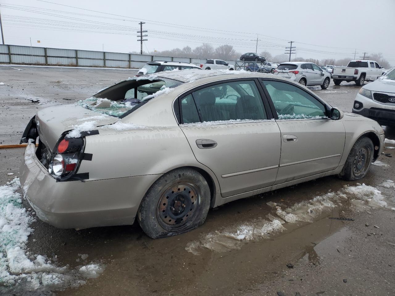 Nissan Altima S Image 9