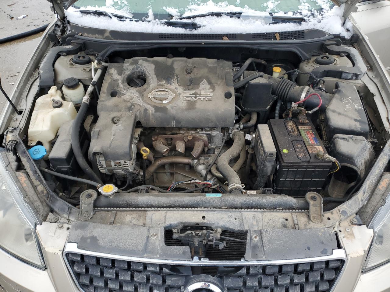 Nissan Altima S Image 8