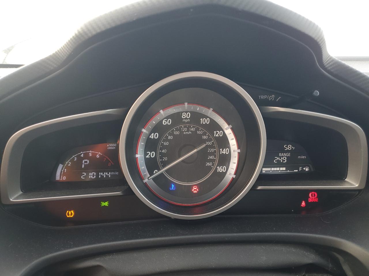 Mazda 3 Grand Touring Image 8