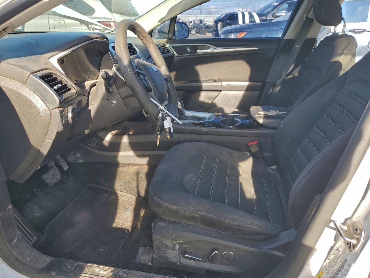 Ford Fusion Se Image 3