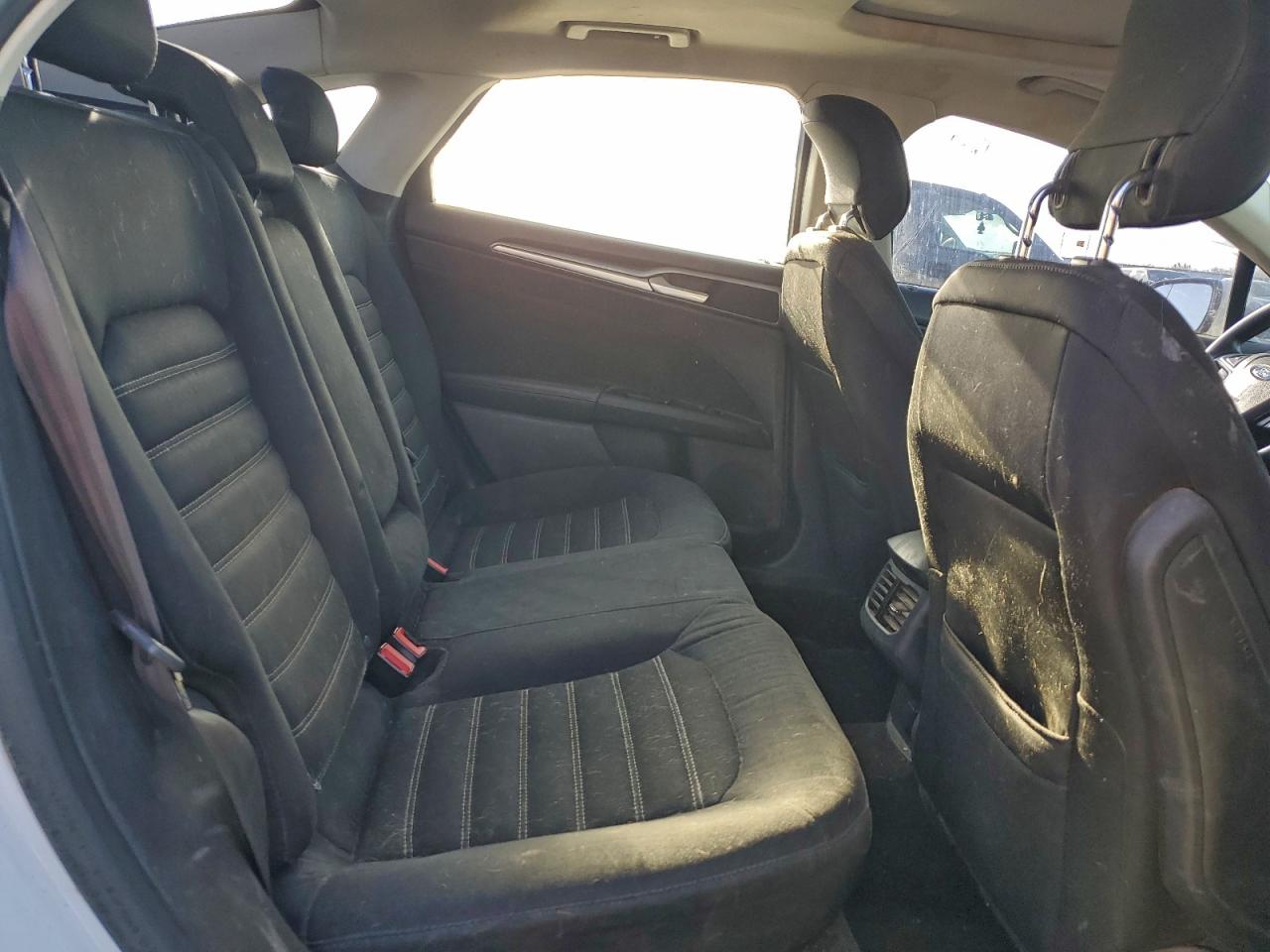 Ford Fusion Se Image 5