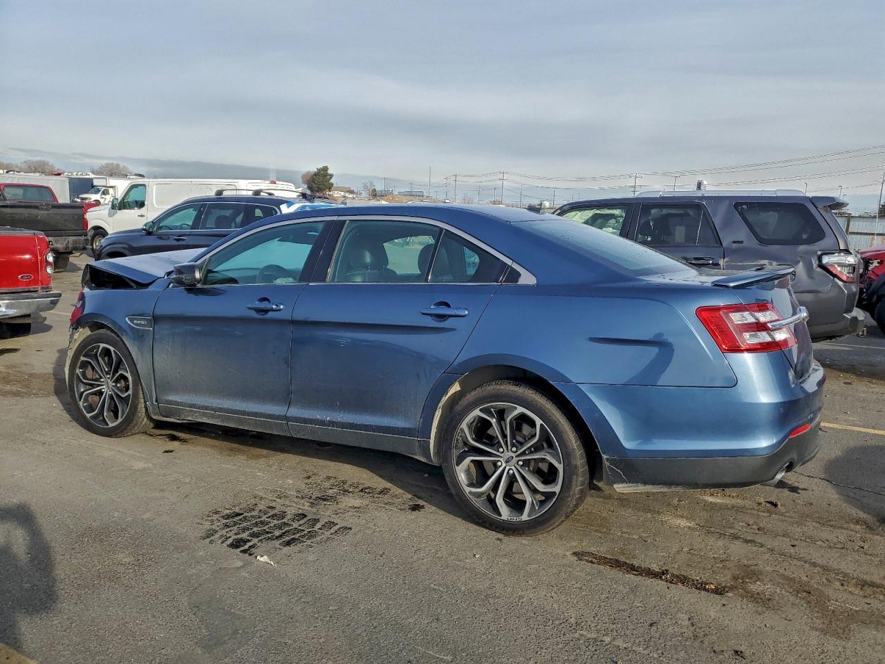 Ford Taurus Sho Image 3