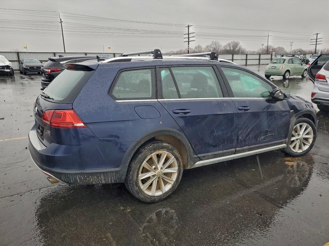 Volkswagen Golf S Image 2