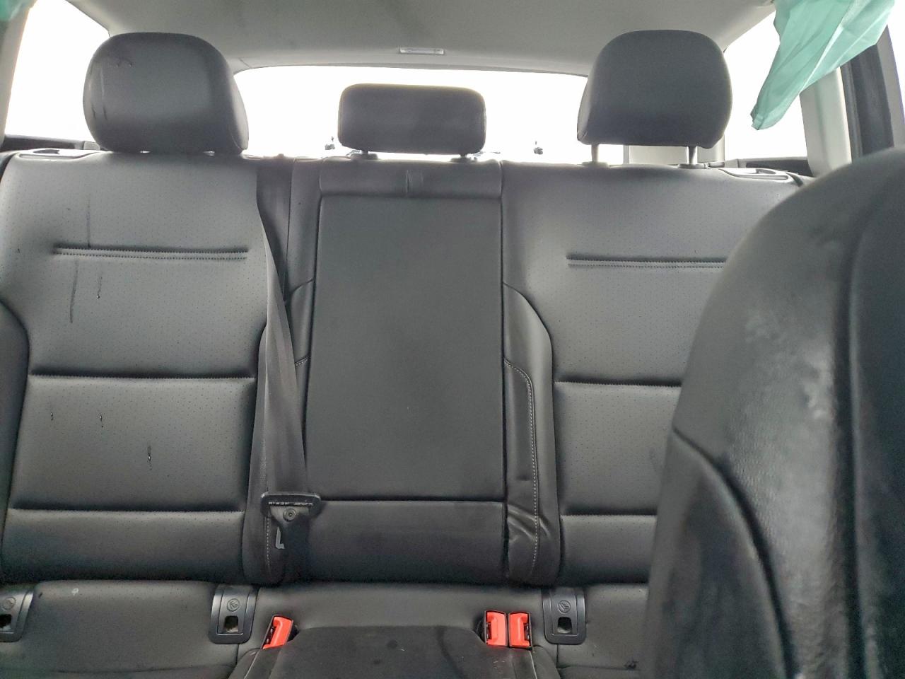 Volkswagen Golf S Image 13