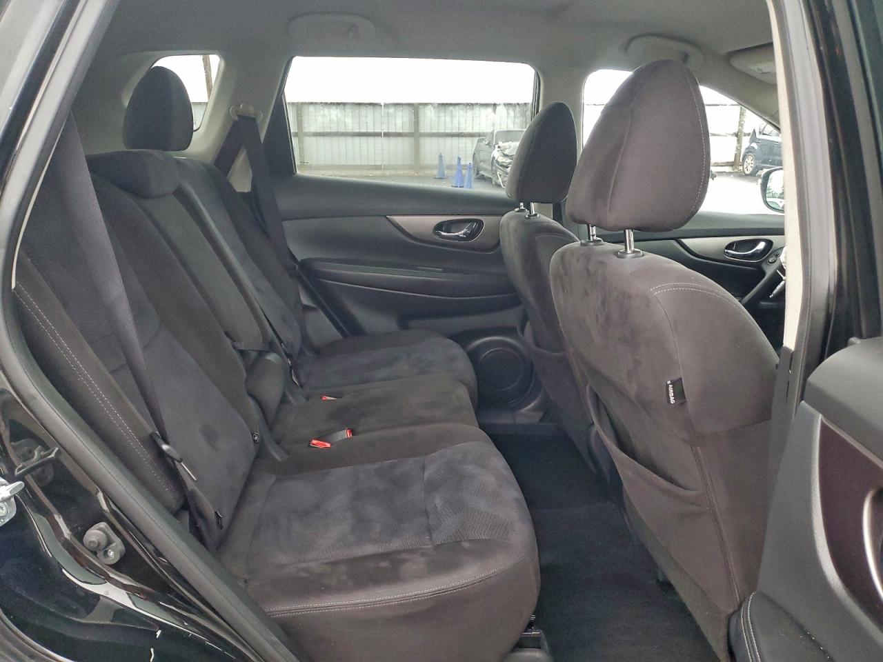 Nissan Rogue S Image 8