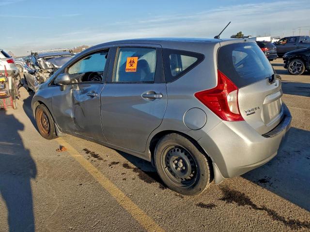 Nissan Versa S Image 10