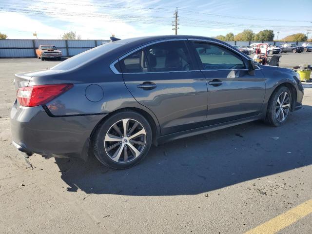 Subaru Legacy 2.5i Limited Image 3