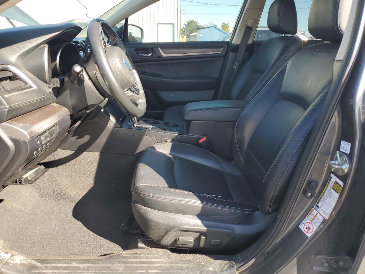 Subaru Legacy 2.5i Limited Image 5