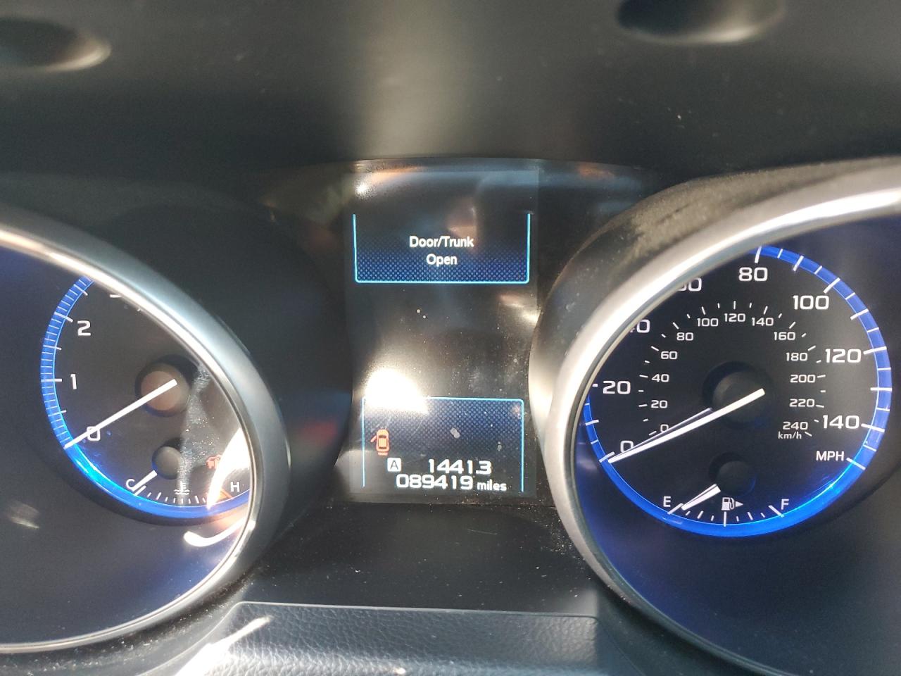 Subaru Legacy 2.5i Limited Image 8