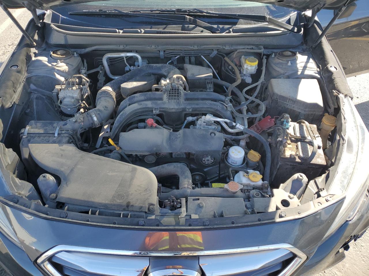 Subaru Legacy 2.5i Limited Image 10