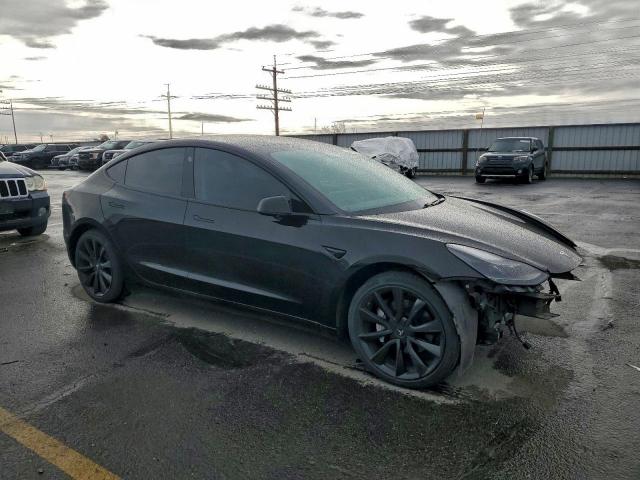 Tesla Model 3 Image 4