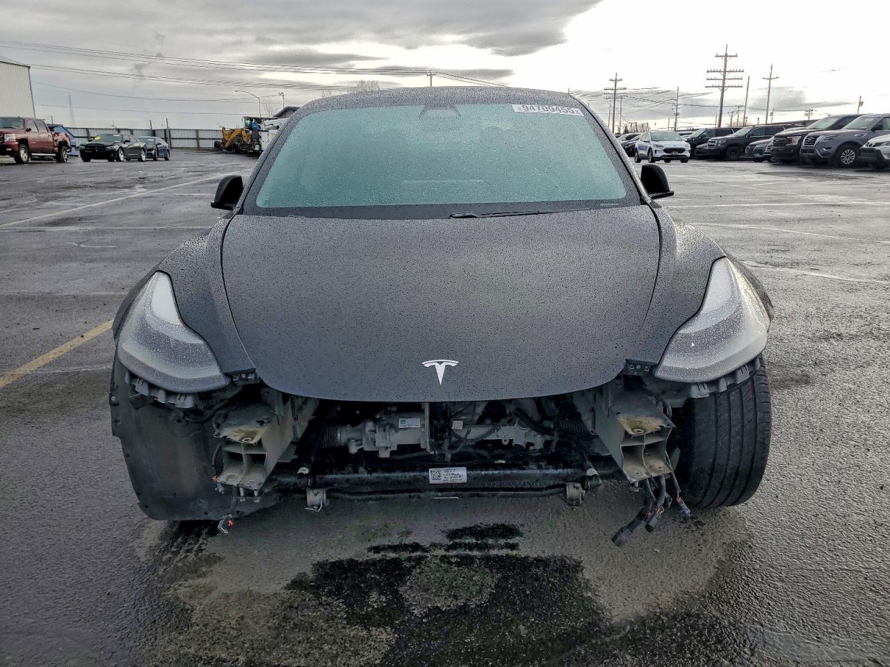 Tesla Model 3 Image 10