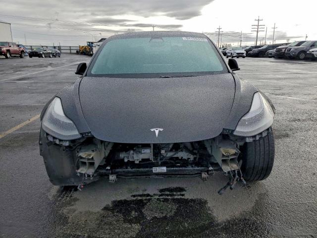 Tesla Model 3 Image 10