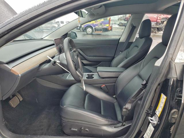 Tesla Model 3 Image 7