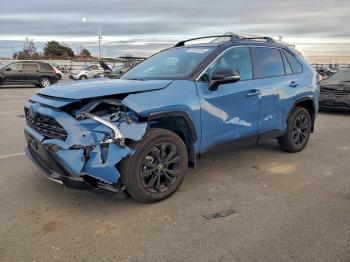  Salvage Toyota RAV4