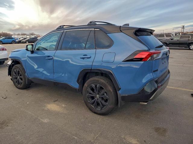 Toyota RAV4 Xse Image 10