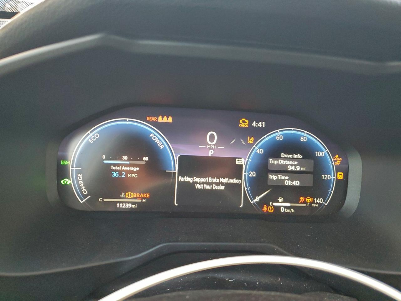 Toyota RAV4 Xse Image 8