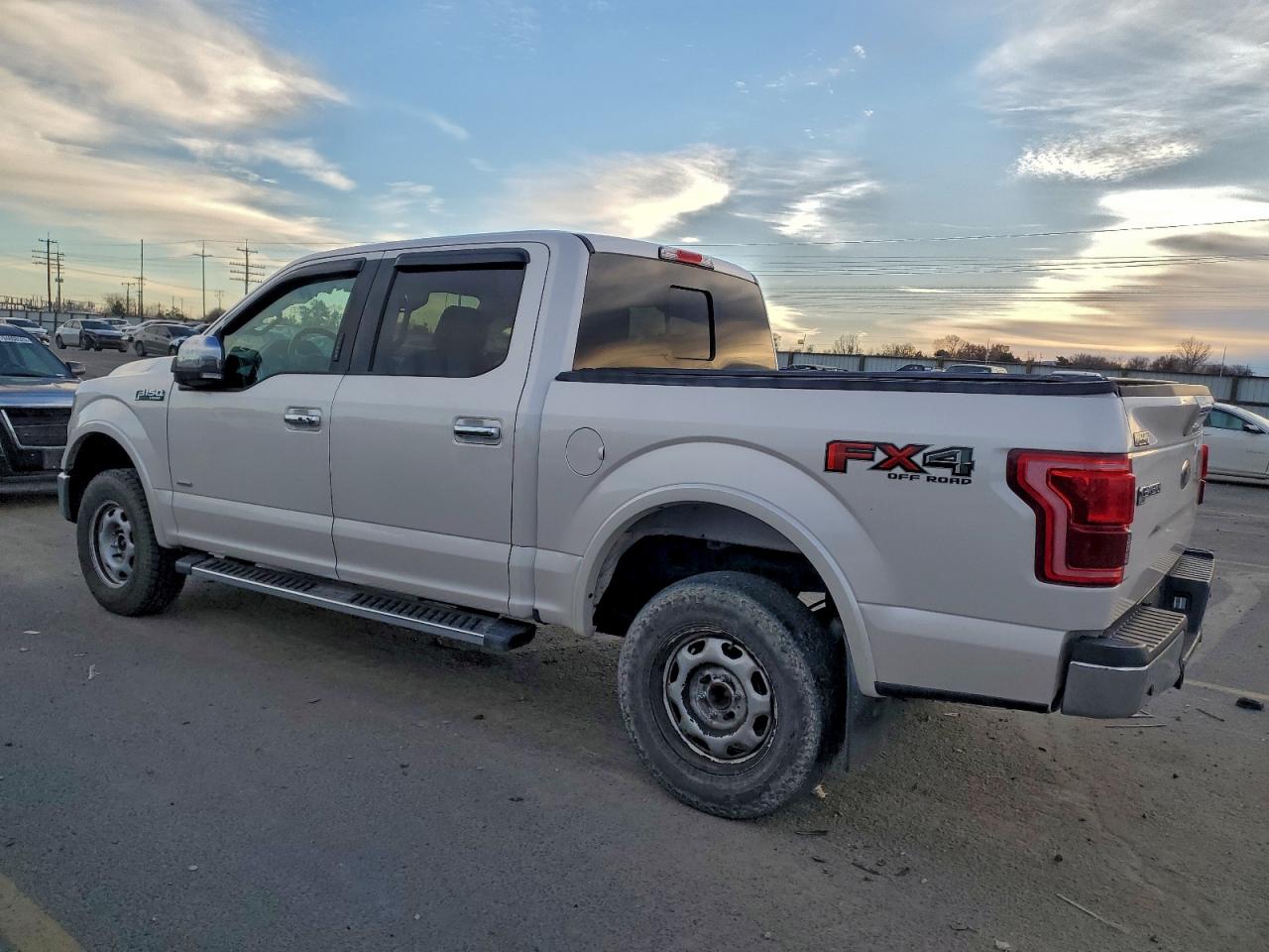 Ford F-150 Supercrew Image 6