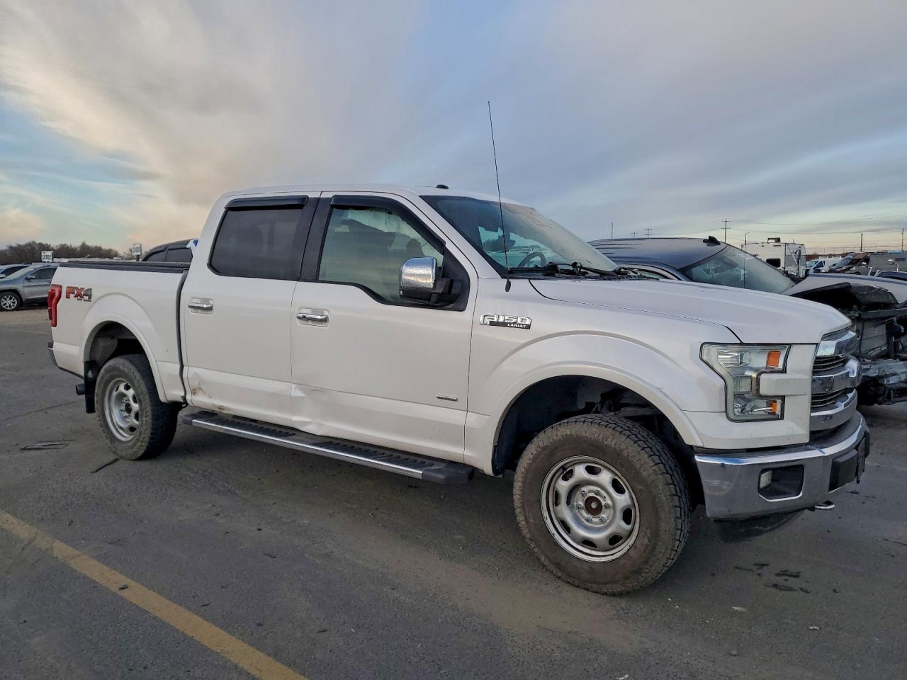 Ford F-150 Supercrew Image 3