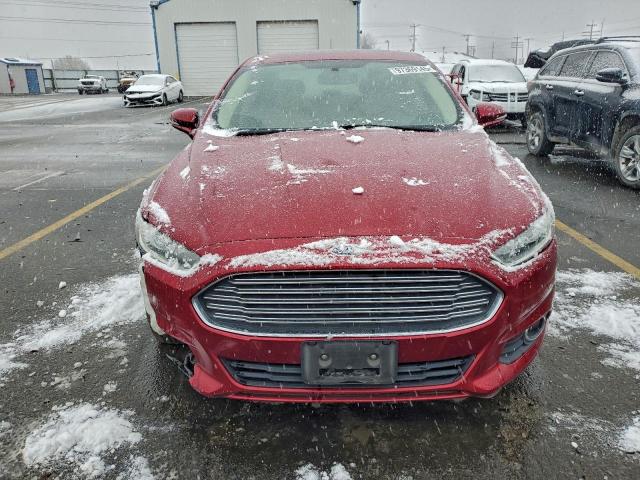 Ford Fusion Se Phev Image 3