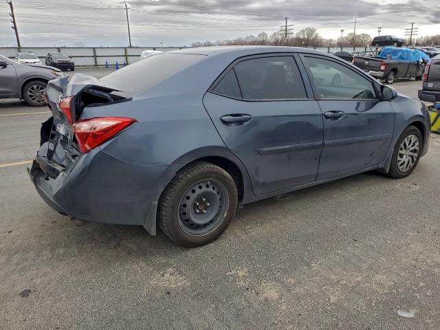 Toyota Corolla L Image 10