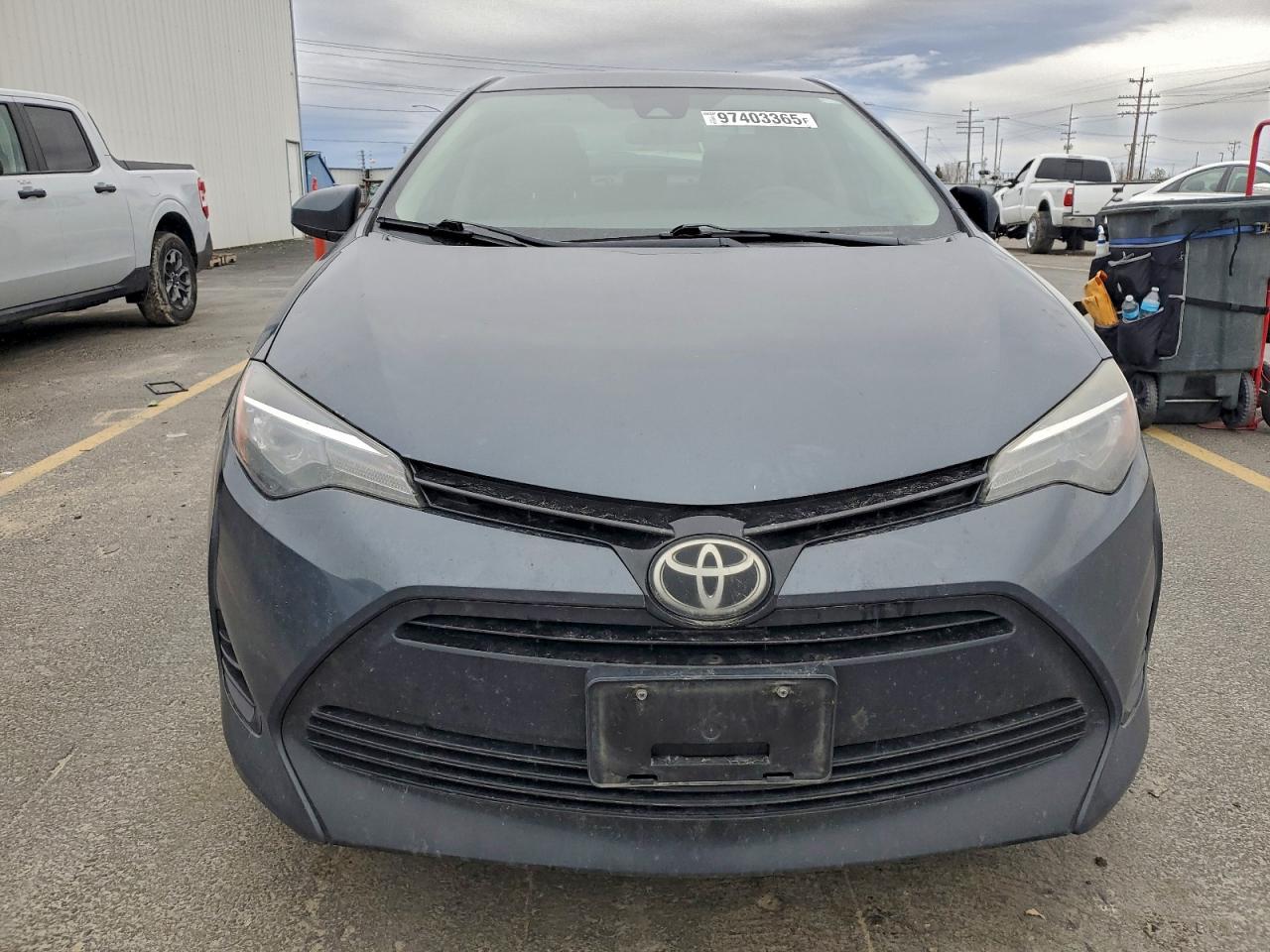 Toyota Corolla L Image 3