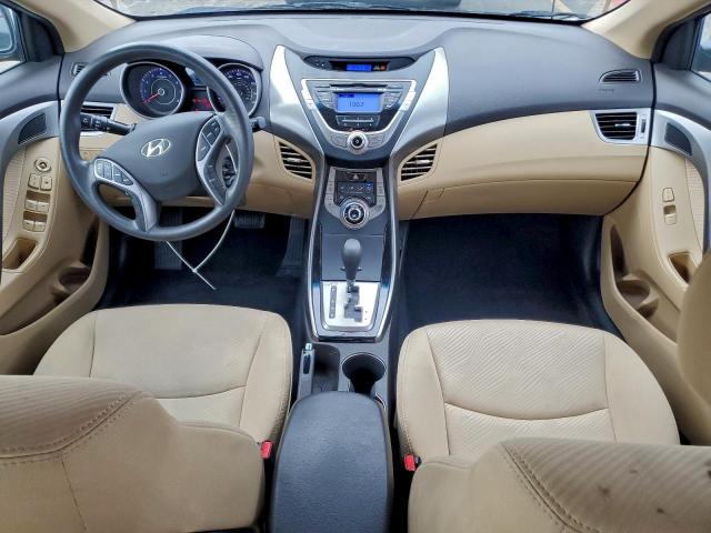Hyundai ELANTRA Gls Image 6