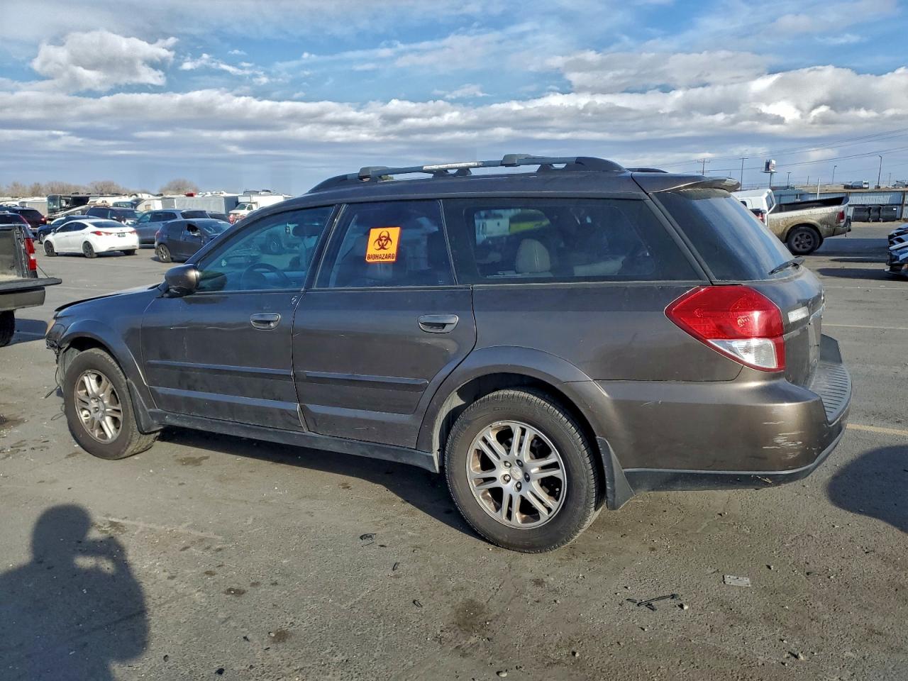 Subaru Outback 2.5i Limited Image 3