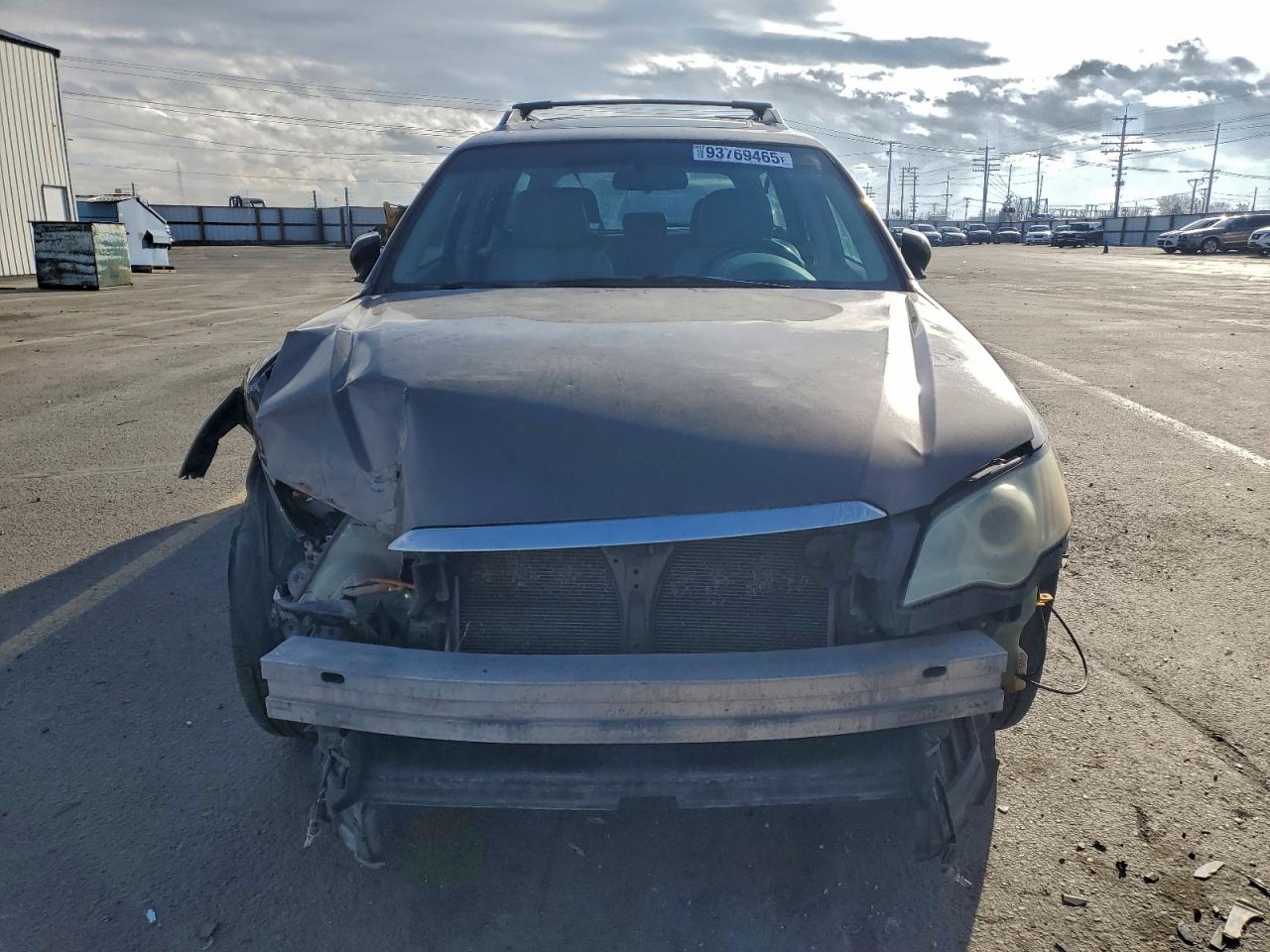 Subaru Outback 2.5i Limited Image 6