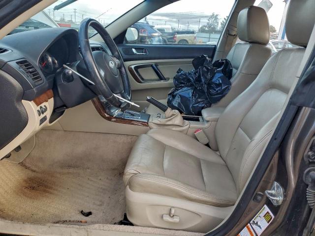 Subaru Outback 2.5i Limited Image 9