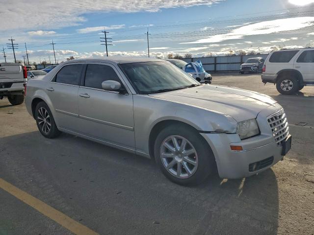 Chrysler 300 Touring Image 4