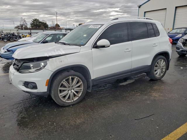  Salvage Volkswagen Tiguan