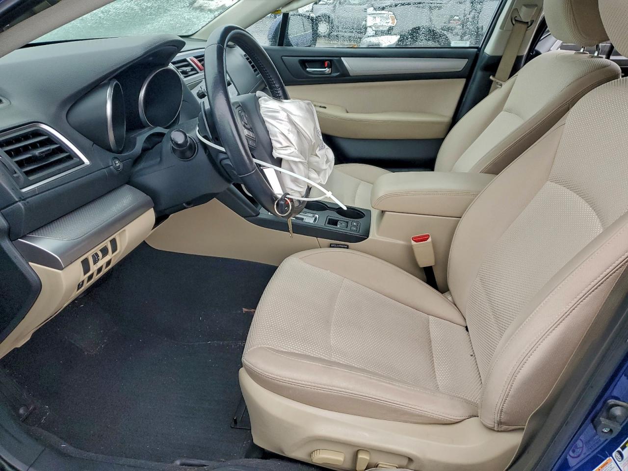 Subaru Outback 2.5i Premium Image 13