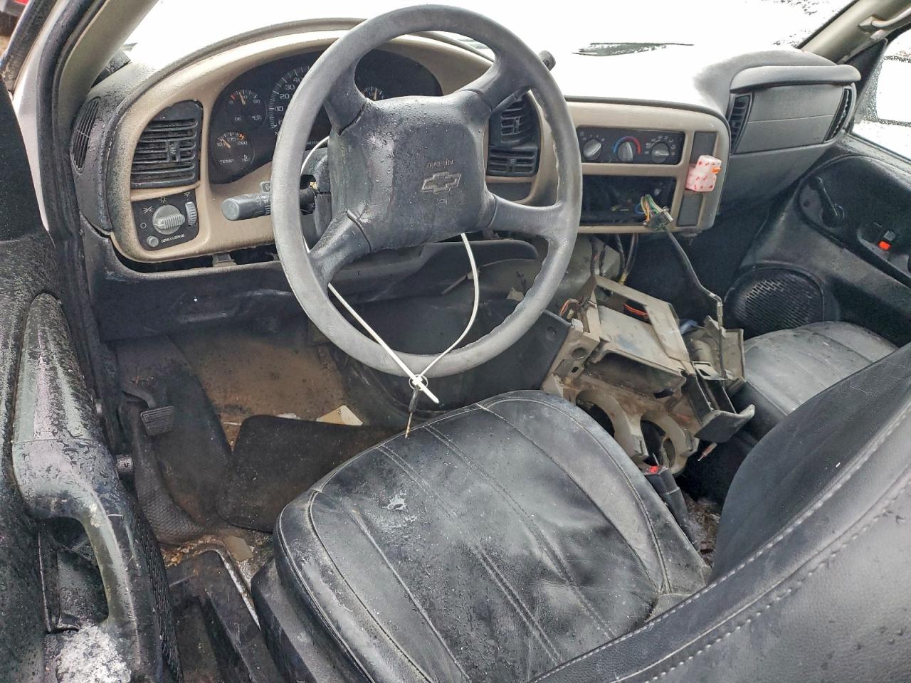 Chevrolet Astro Image 13