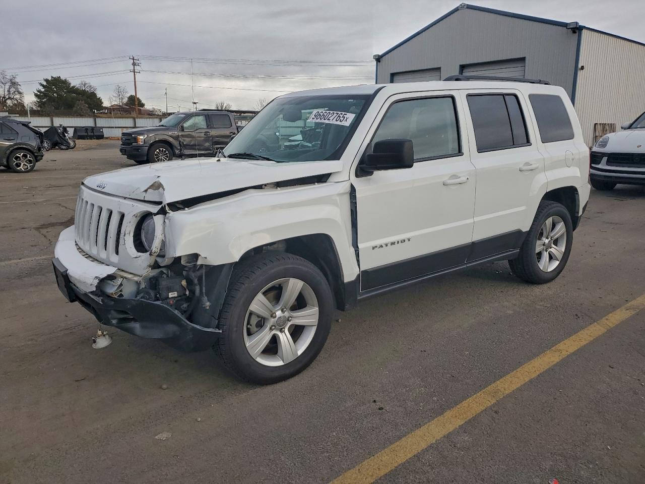 Jeep Patriot Latitude Image 1