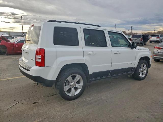 Jeep Patriot Latitude Image 5
