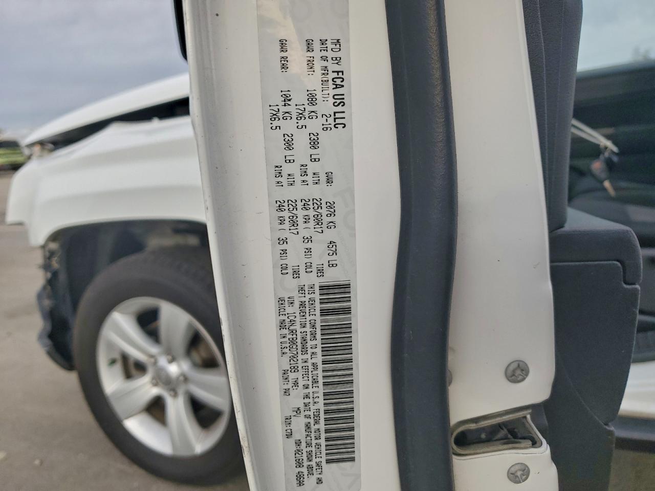 Jeep Patriot Latitude Image 12